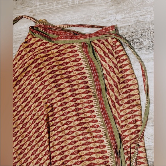 Free People Good 4 U Printed Wrap Midi Skirt Size 4 - Picture 8 of 8
